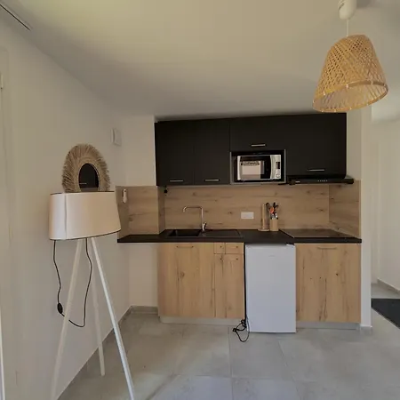 Hoteliere Les Hameaux De Saint Cyprien 25 M2 *