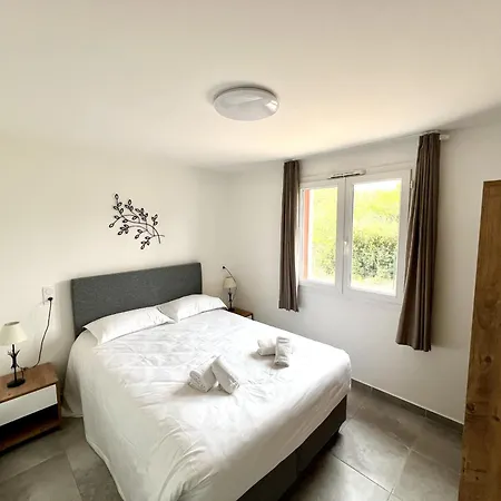 Hoteliere Les Hameaux De Saint Cyprien 25 M2 ليسي