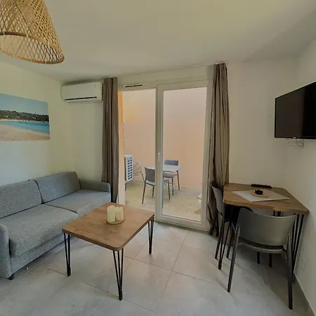 Hoteliere Les Hameaux De Saint Cyprien 25 M2 Lecci