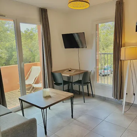 Hoteliere Les Hameaux De Saint Cyprien 25 M2