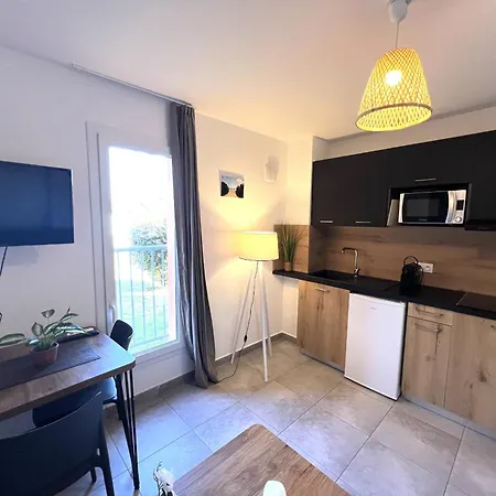 Hoteliere Les Hameaux De Saint Cyprien 25 M2 *