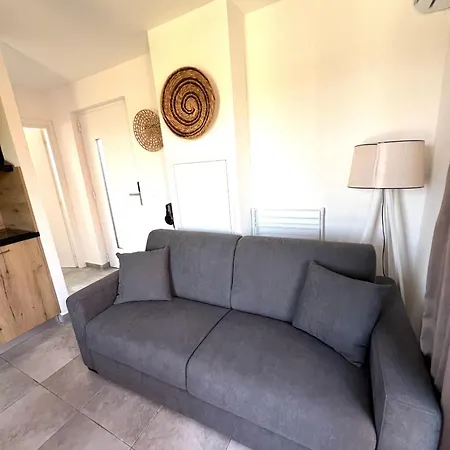 Hoteliere Les Hameaux De Saint Cyprien 25 M2 Lecci