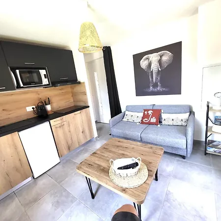 Hoteliere Les Hameaux De Saint Cyprien 25 M2 Lecci