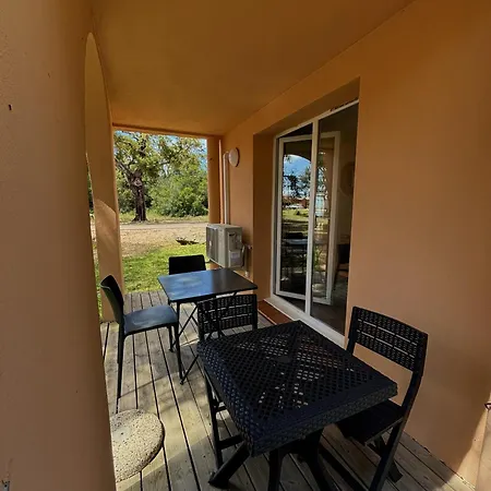 Hoteliere Les Hameaux De Saint Cyprien 25 M2 *