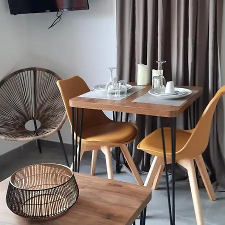 Résidence Hôtelière Les Hameaux De Saint Cyprien 25 M2 Appartement *