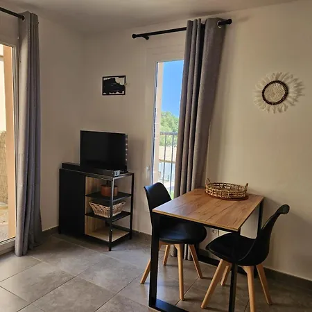 Hoteliere Les Hameaux De Saint Cyprien 25 M2 * Lecci