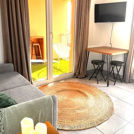 Apartment Hoteliere Les Hameaux De Saint Cyprien 25 M2 *