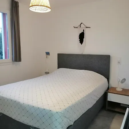 Hoteliere Les Hameaux De Saint Cyprien 25 M2 Lecci