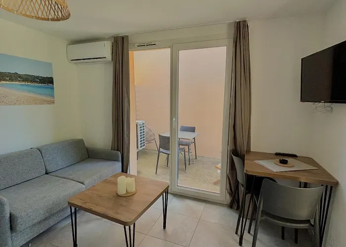 Résidence Hôtelière Les Hameaux De Saint Cyprien 25 M2 Lecci