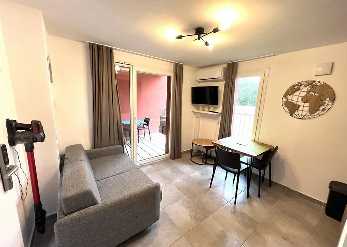 Résidence Hôtelière Les Hameaux De Saint Cyprien 25 M2