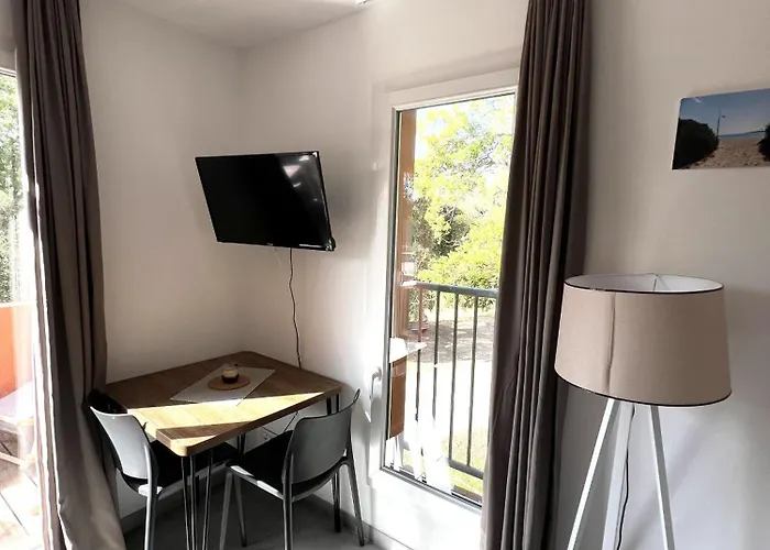 Résidence Hôtelière Les Hameaux De Saint Cyprien 25 M2 * Lecci