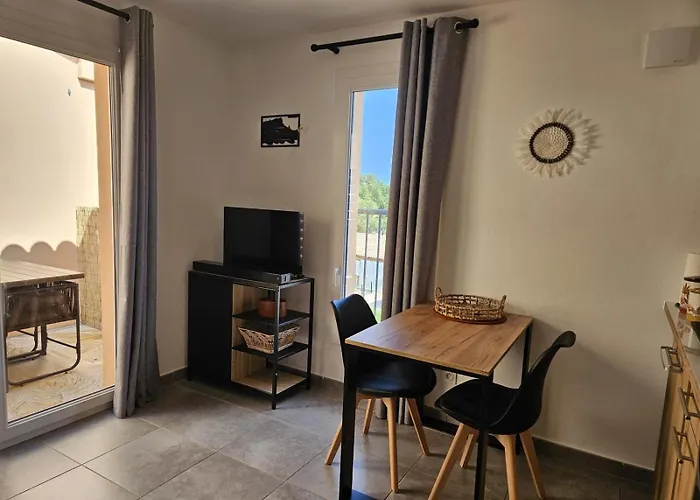 Résidence Hôtelière Les Hameaux De Saint Cyprien 25 M2 * Lecci